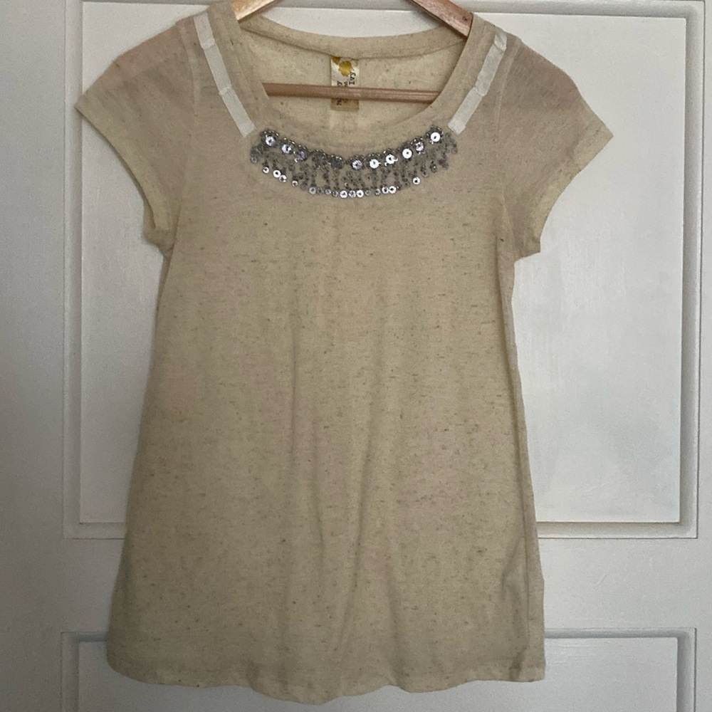 T-shirt with beading and ribbon